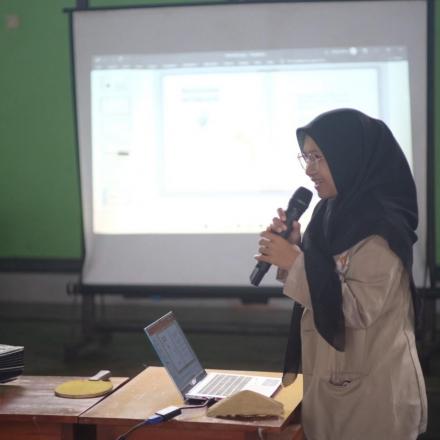 Edukasi Pembuatan MPASI dalam Pencegahan Stunting di Desa Batannyuh
