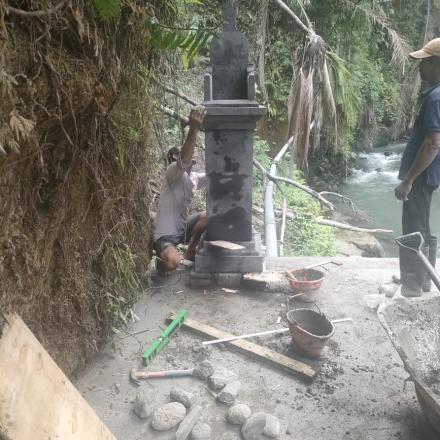 Album : Pemasangan pelinggih Pancoran lanse